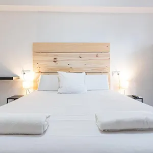 https://hostal-one-bcn.topbarcelonahotels.com