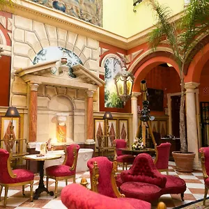 4* Hotel Ateneo